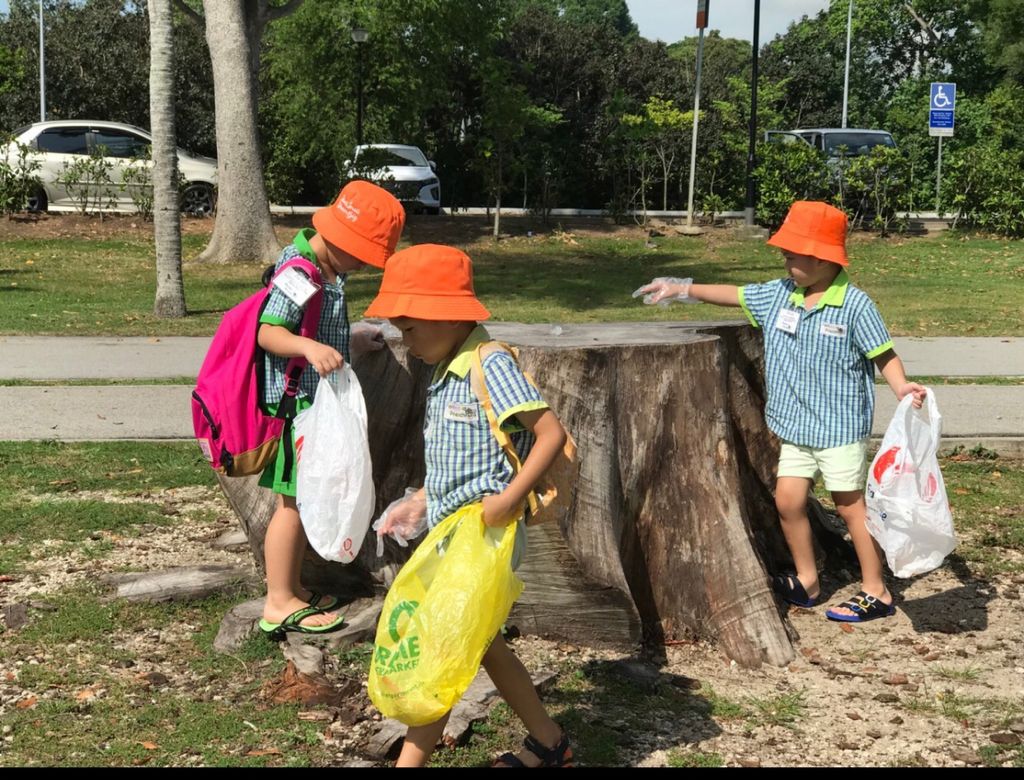 Pariposa Preschool Community Involvement Programs - Keep Clean, Singapore Beach Clean Up 2019 and LitteRally event — photo 1