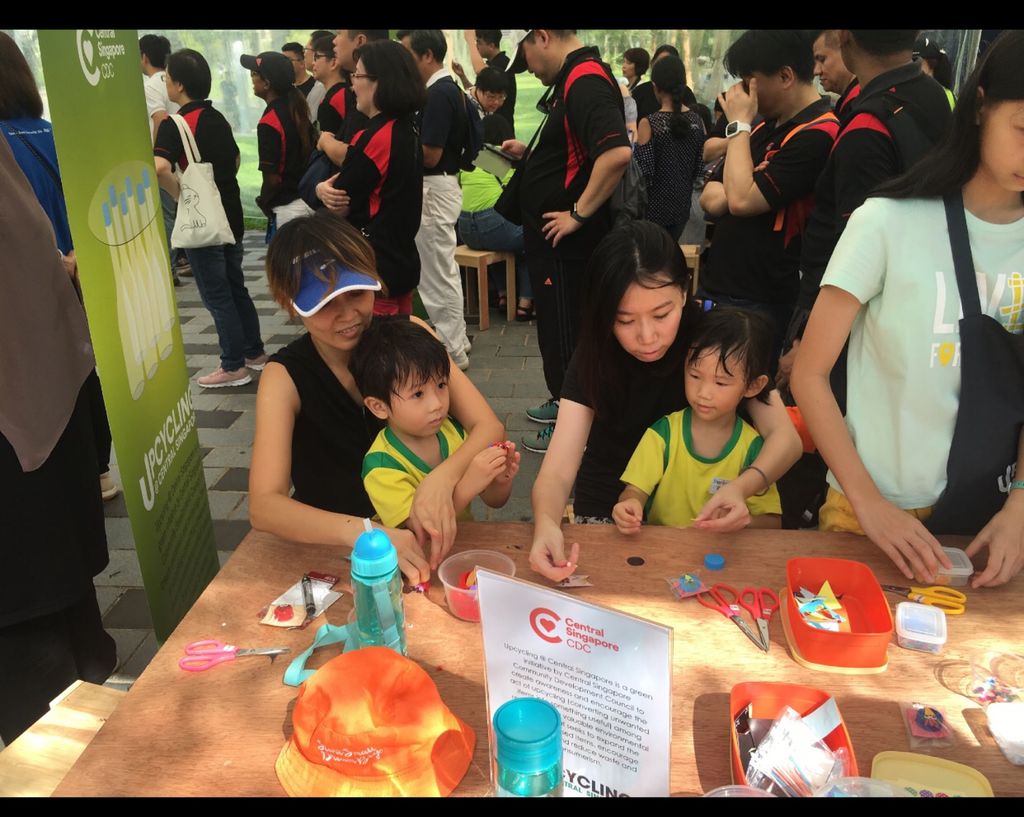 Pariposa Preschool Community Involvement Programs - Keep Clean, Singapore Beach Clean Up 2019 and LitteRally event — photo 1