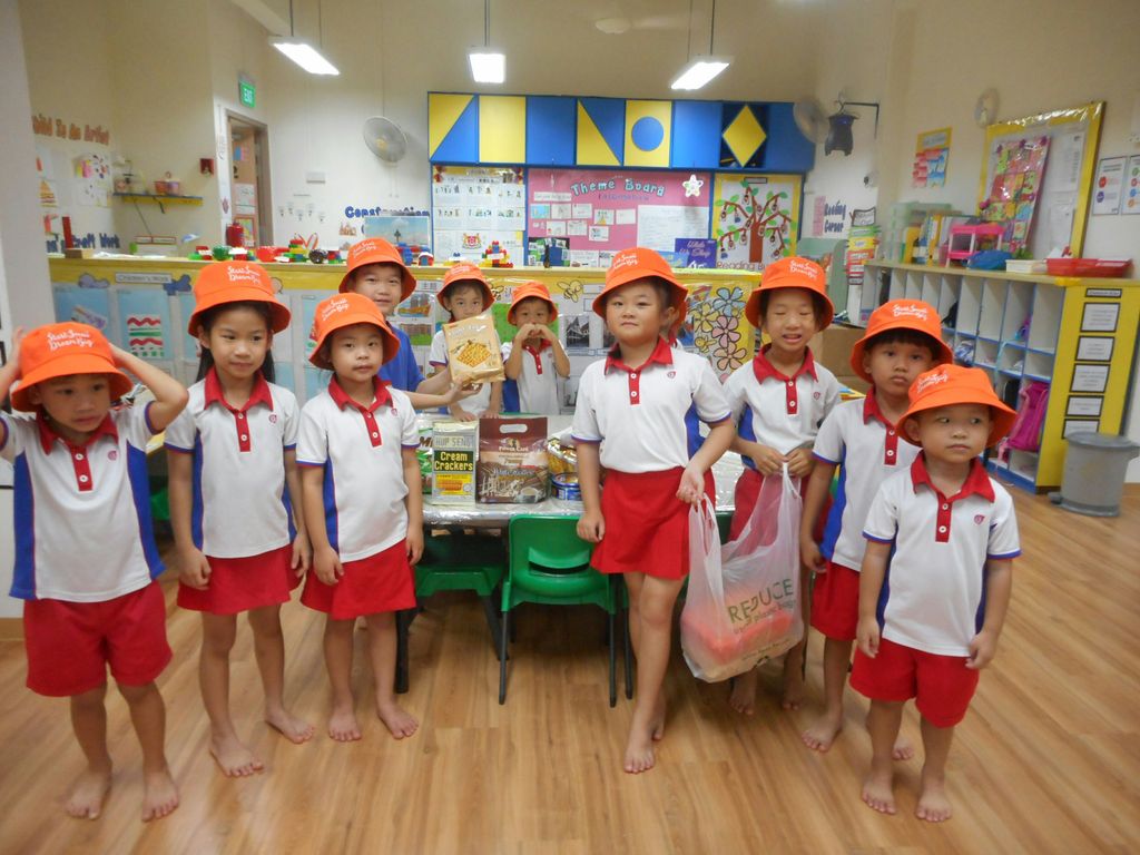 Start Small Dream Big PCF Sparkletots Preschool@Tampines Changkat Blk112 2nd Phase : Visit to Orange Valley Nursing Home @Simei