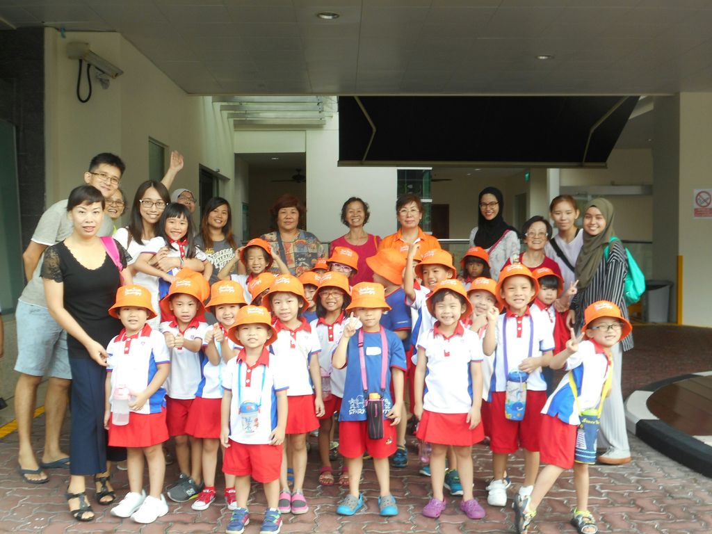 Start Small Dream Big PCF Sparkletots Preschool@Tampines Changkat Blk112 2nd Phase : Visit to Orange Valley Nursing Home @Simei — photo 1