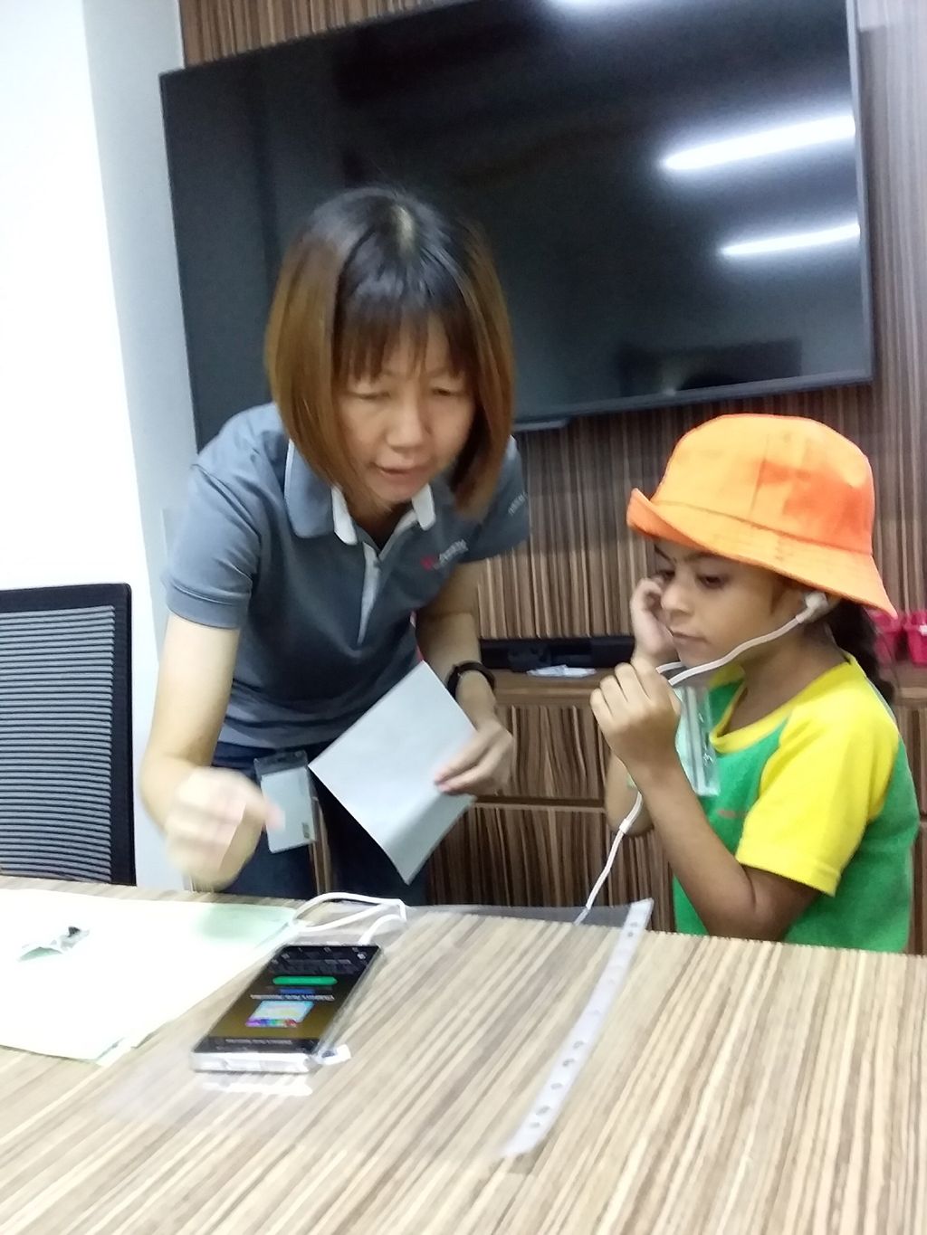 TOUCH Child Care (Hougang & Clementi) – Care for Elderly: Meals-on-Wheels programme with TOUCH Home Care (THC)