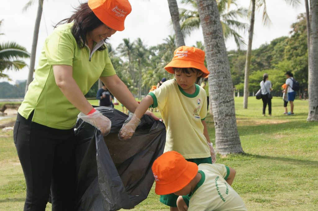 We Love Our Environment — photo 3