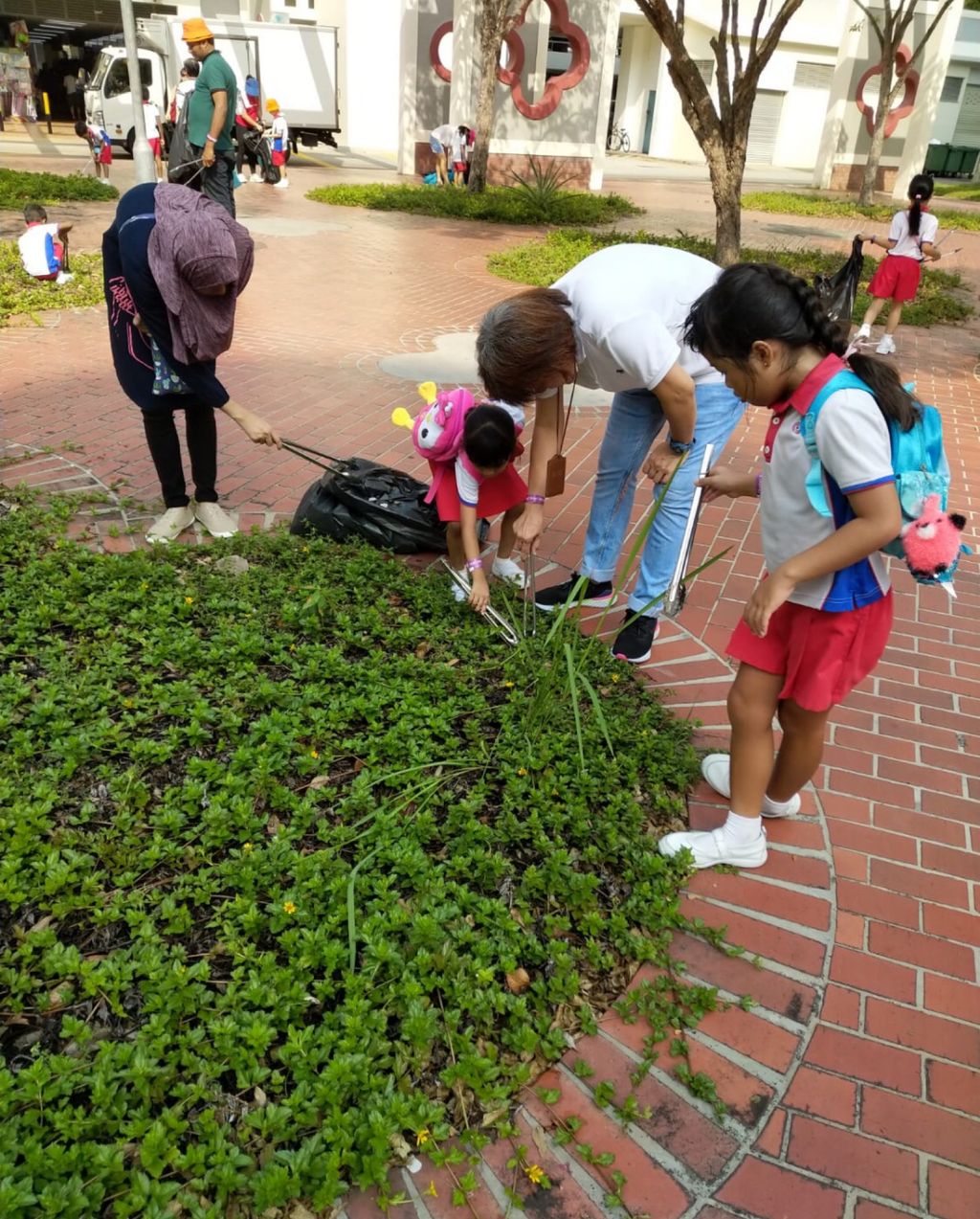 Clean SG @ Changi Simei — photo 3