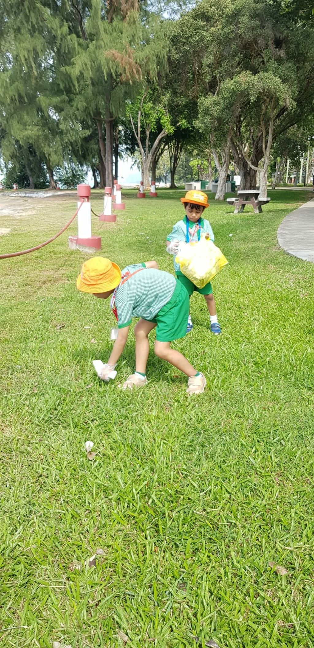 Clean and Green (East Coast Park Clean-up Drive) — photo 3