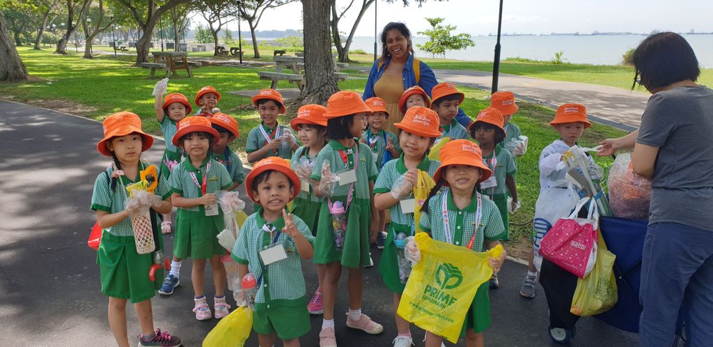 Clean and Green (East Coast Park Clean-up Drive) — photo 7