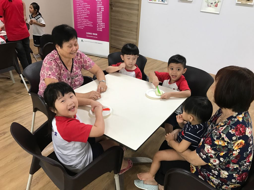 SSDB 'I Can Help' AceKidz@Jurong sharing session with Econ Life — photo 2