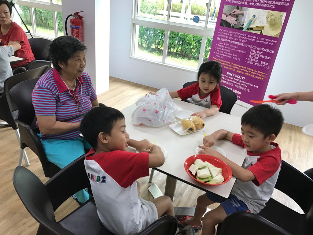 SSDB 'I Can Help' AceKidz@Jurong sharing session with Econ Life — photo 4
