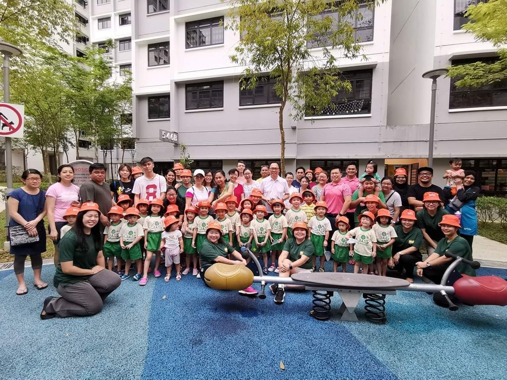 Community Involvement "Towards Zero Waste" - Tree Planting with Ichiban Montessori Childcare Centre (Segar) Pte Ltd & GOH Adviser to Zhenghua GROs, Holland-Bukit Timah GRC MP Mr Liang Eng Hwa