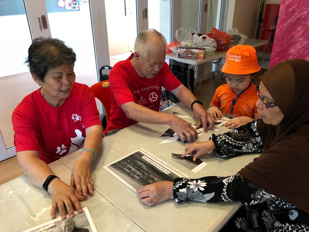 Jw4 SSDB FINALE-NDP Bicentennial Celebration with the Elderly@Adventist Active Centre — photo 2