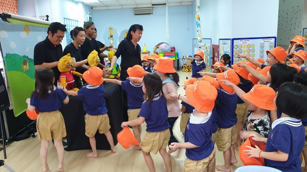 Kindness Puppet Show — photo 6