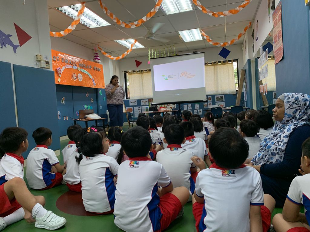 KU326 “Be A Green Champ, Keep The Environment Clean”: #3 - Collaboration with NEA (Talk & Storytelling on Environmental Issues) — photo 3