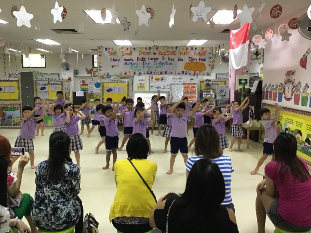 Cherie Hearts Kidz Campus @ Pasir Ris Elias Mall Event: “Excursion to Tea House” on 18 April 2019 (Thursday) and “Mother’s Day Celebrations” on 10 May 2019 (Friday) — photo 2