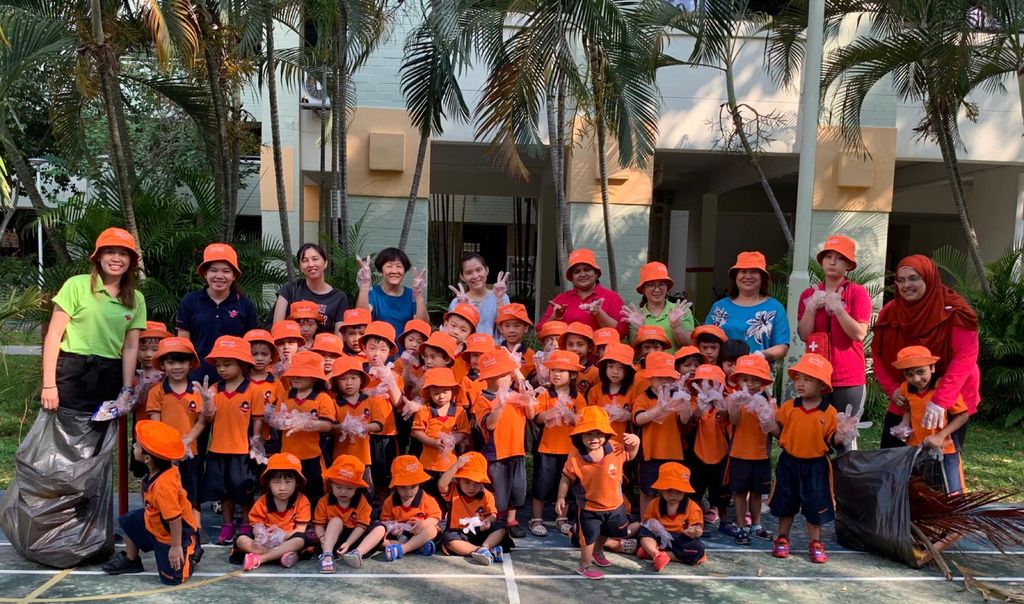 Sweetlands Childcare @ 643 Woodlands - Helping to keep the environment clean