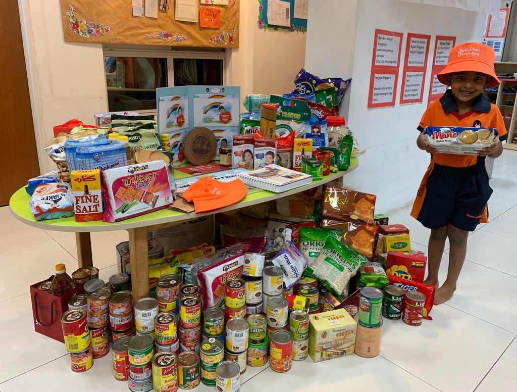 Reaching out to the less fortunate — photo 3