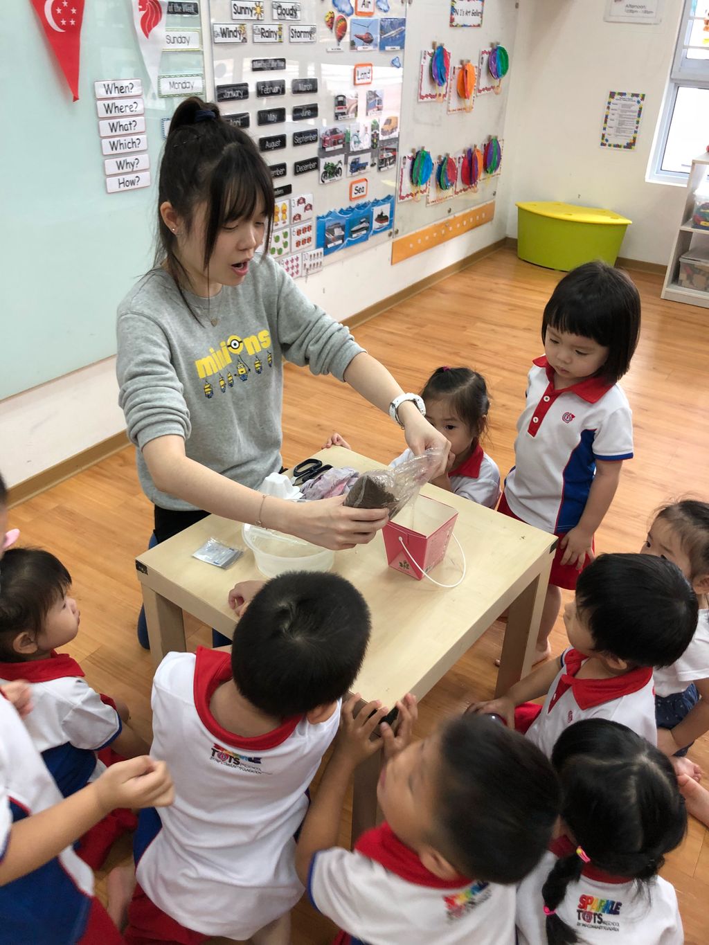 We love planting with our little hands❤️🙌🏻🌱 — photo 11