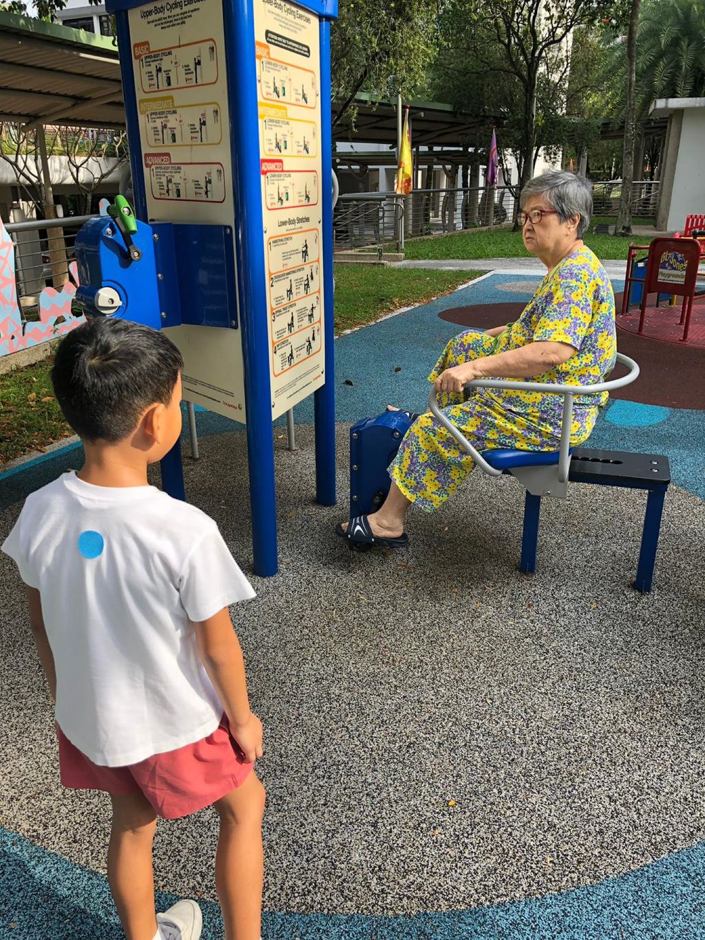 Embrace: Field Trip to an Inclusive Playground & People-watching at a Hawker Centre — photo 4