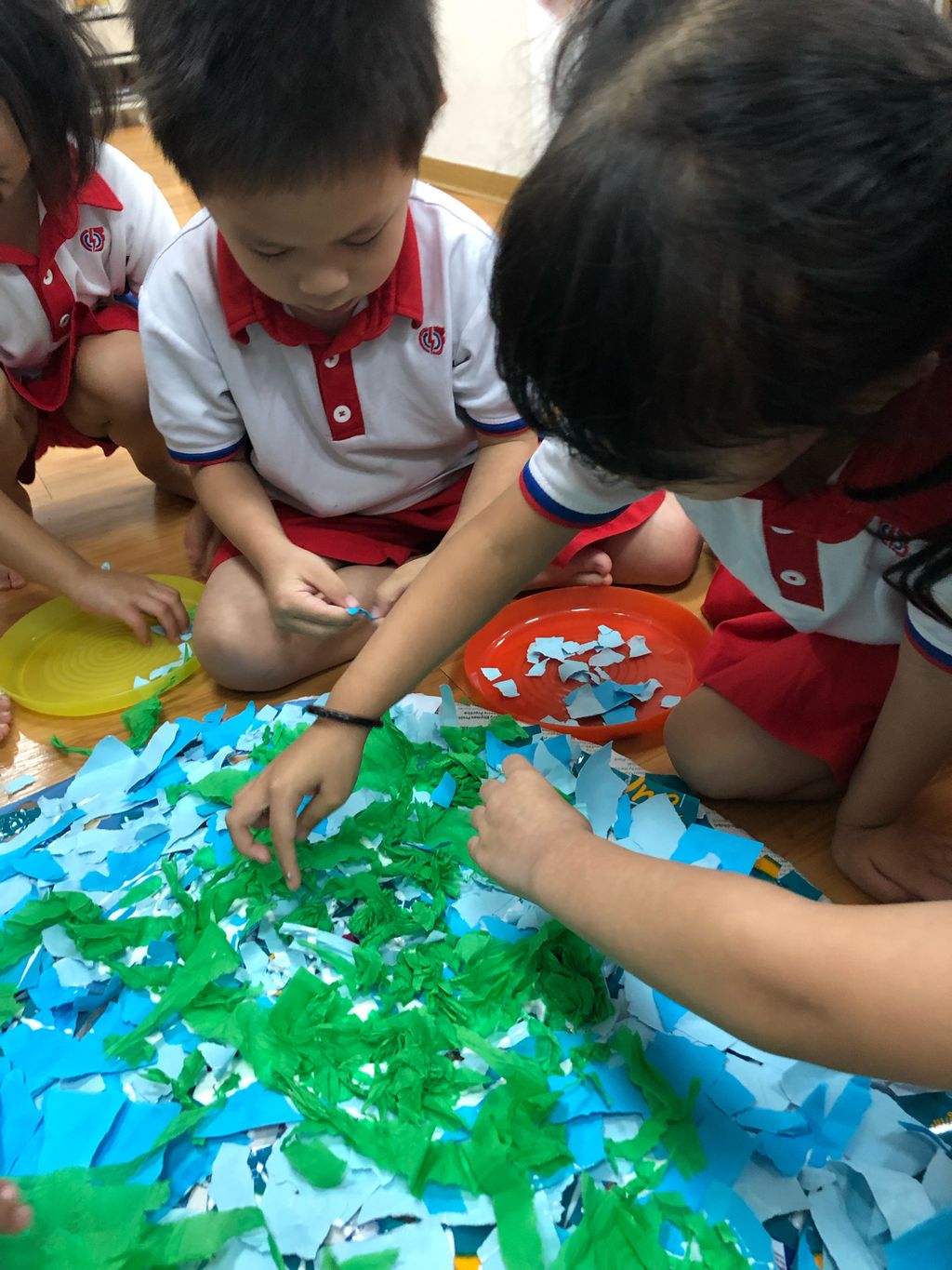 Earth’s Mini Superheroes - Earth day — photo 3