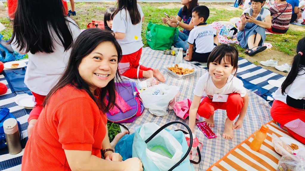 Marine Cove Beach Cleaning with our parents! — photo 5