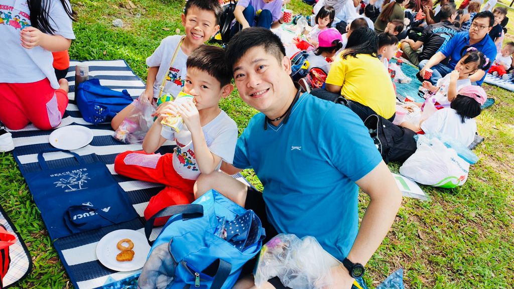 Marine Cove Beach Cleaning with our parents! — photo 13