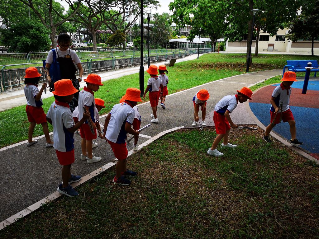 KU326 “Be A Green Champ, Keep The Environment Clean”: #4 - Litter Picking & IGP integration — photo 9