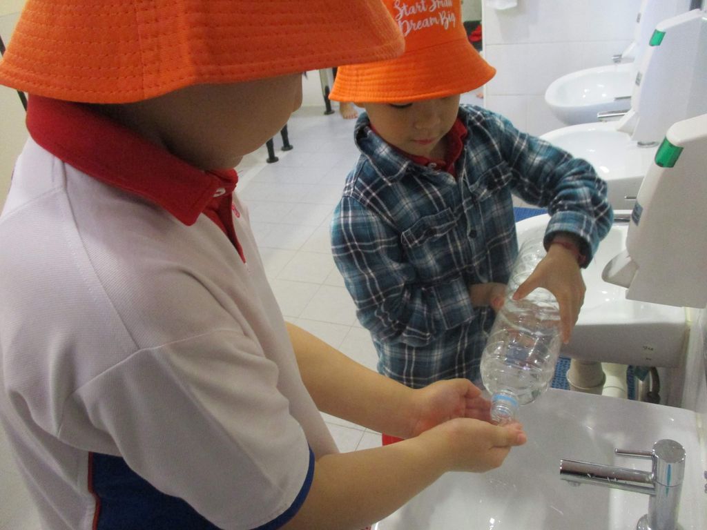 Our K1 and K2 Water Ambassadors @ Work! — photo 1