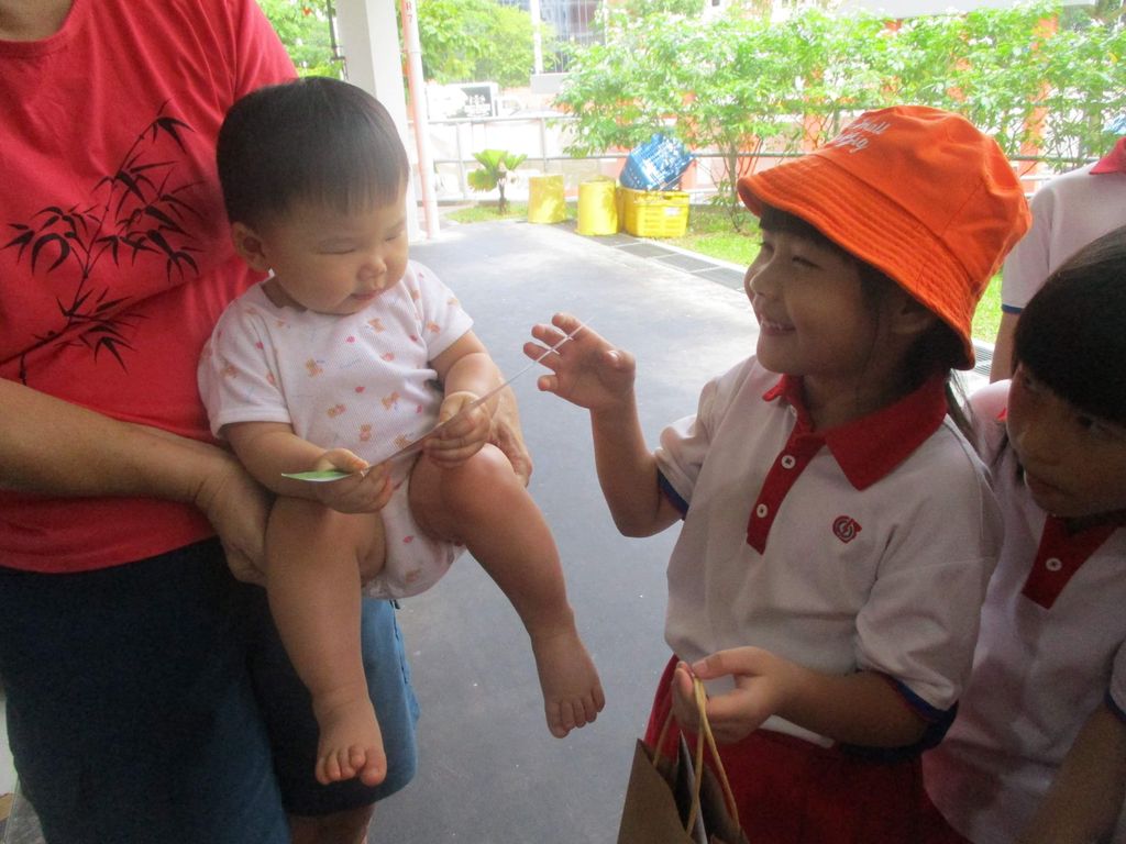 Our K1 and K2 Water Ambassadors @ Community Outreach Work! — photo 8