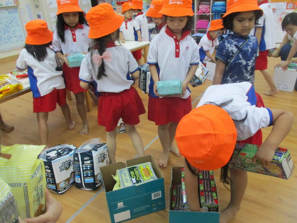 Contributing to our beneficiary – Bukit Batok Care Home — photo 3
