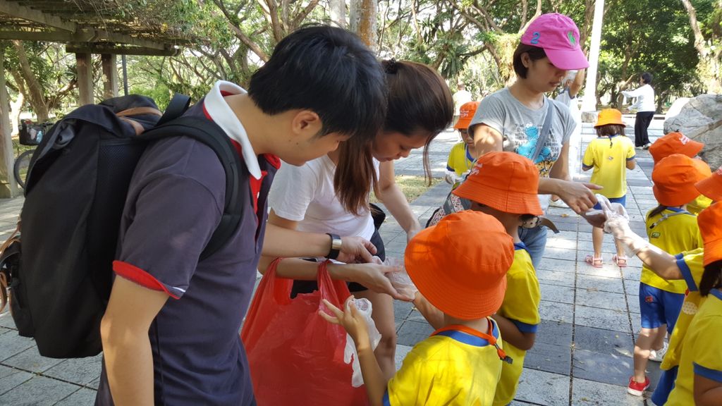 Keep Our Parks Clean😀 — photo 4