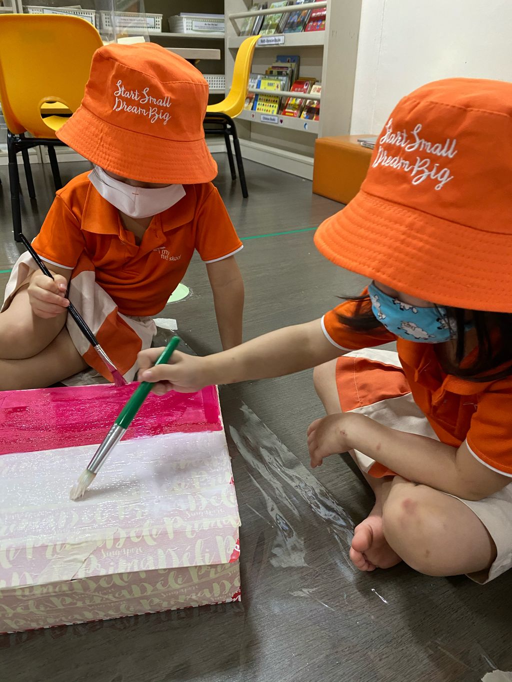 Hands On! — photo 2