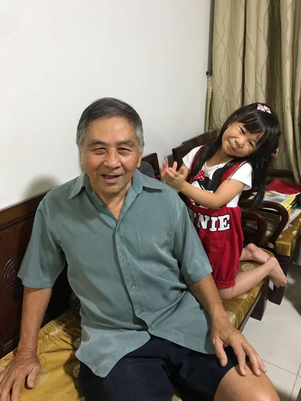 Start Small Dream Big Project, Phase 1: Showing kindness to the elderly in the family and public — photo 6