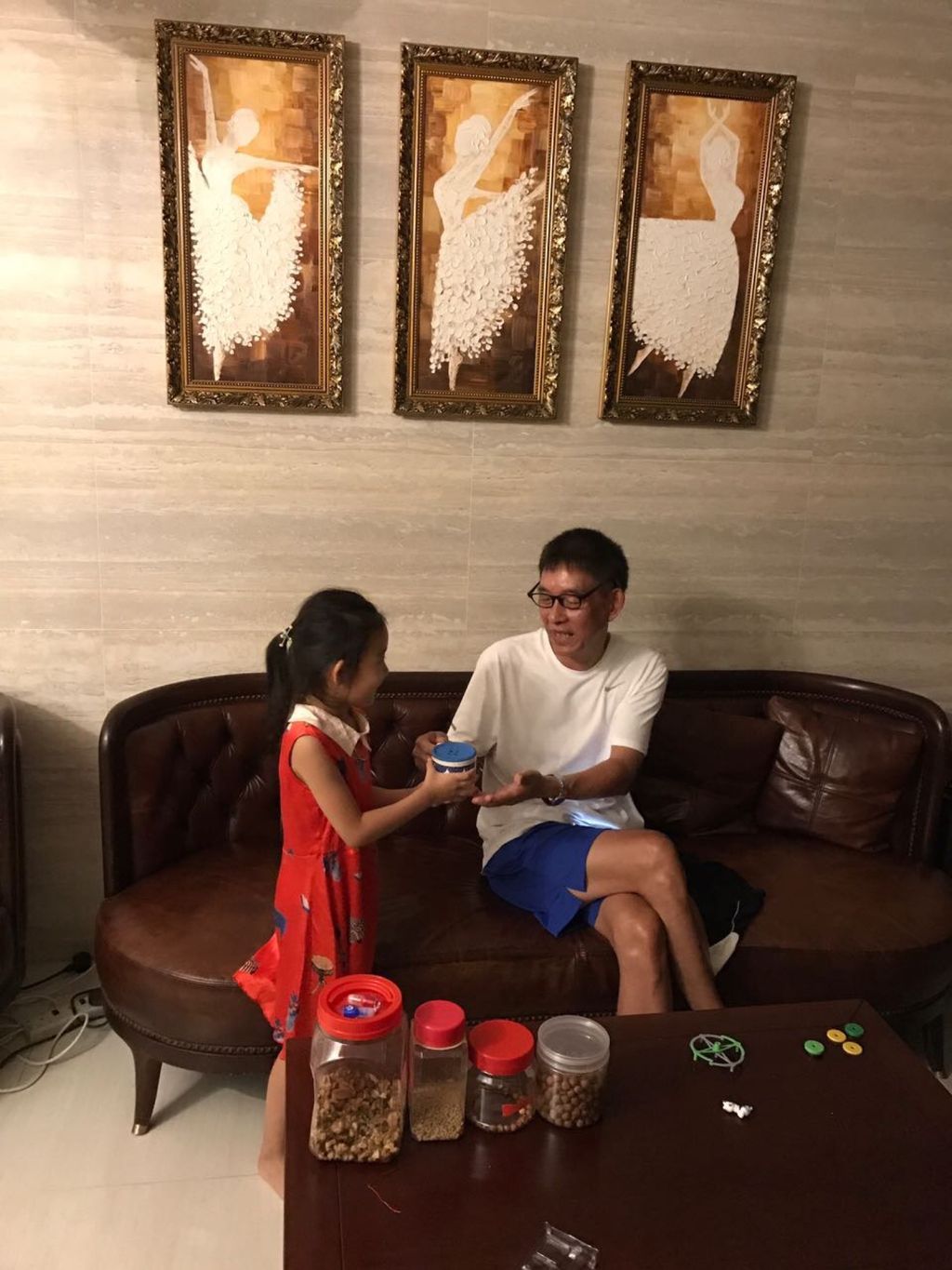 Start Small Dream Big Project, Phase 1: Showing kindness to the elderly in the family and public — photo 12