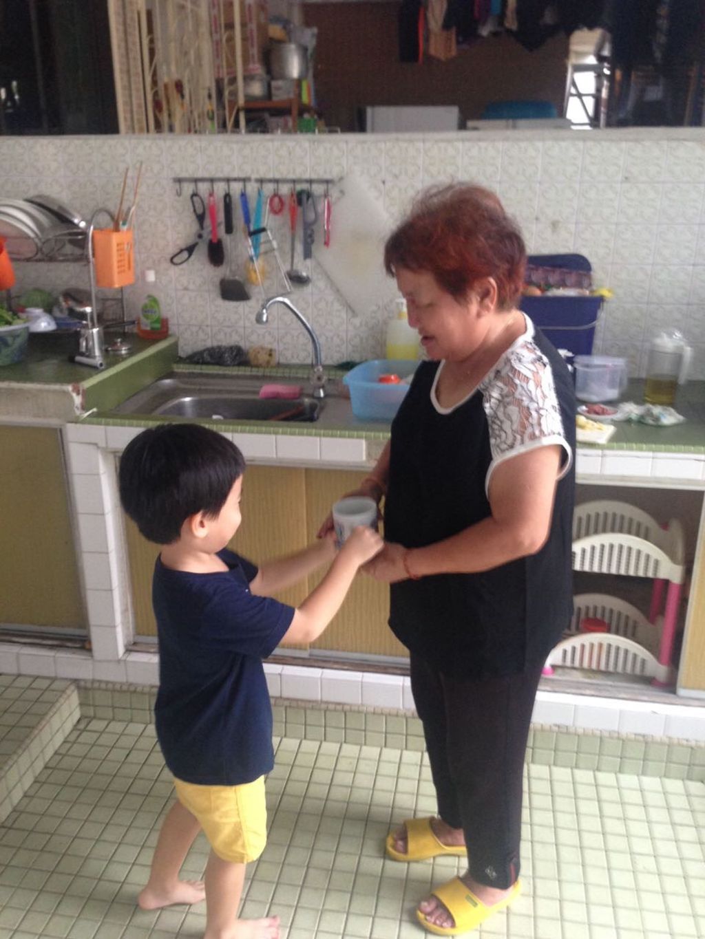 Start Small Dream Big Project, Phase 1: Showing kindness to the elderly in the family and public — photo 25