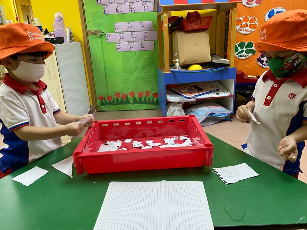KU326 “Shine Bright With Kindness”: #4 - 'Paper & Us' Preparing the goodie bags for our elderly! — photo 3