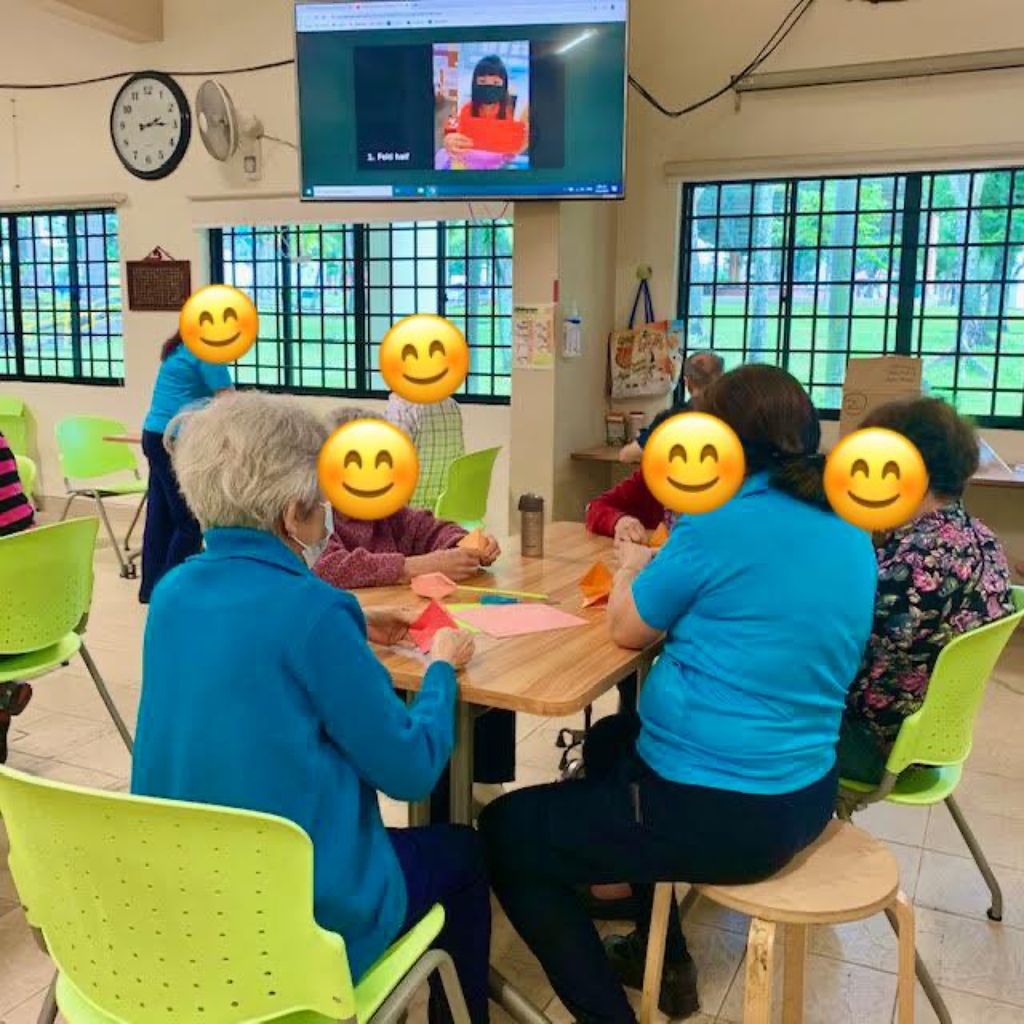 Caring for the elderly — photo 8