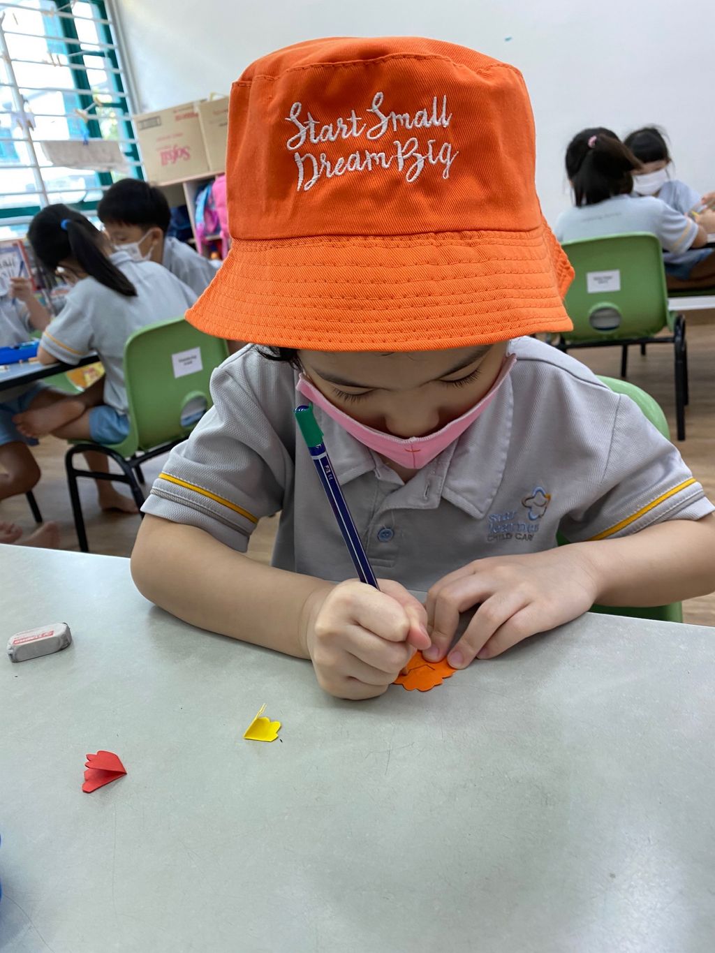 Our small ways of showing kindness - packing and making gifts for the community — photo 8