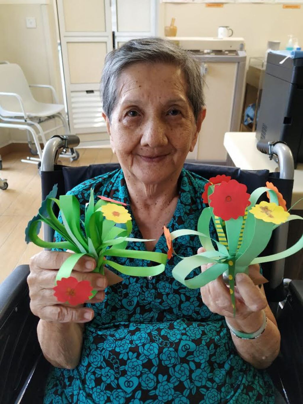 Our small ways of showing kindness - packing and making gifts for the community — photo 6