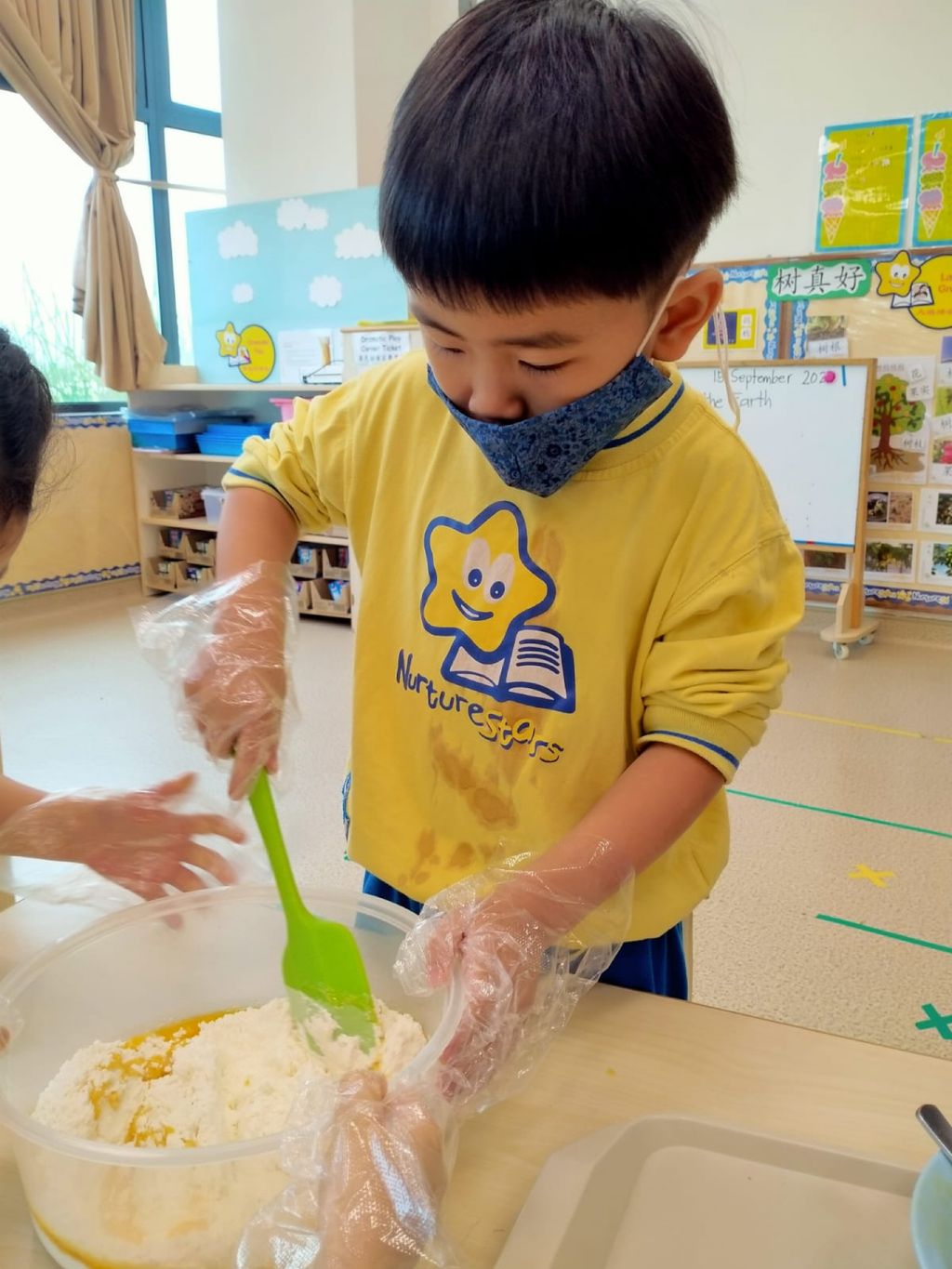 Showing Kindness to Our Community: Project Mask & Muffins for Migrant Workers! Expanding our horizon to touch lives of those who have impacted ours! — photo 11
