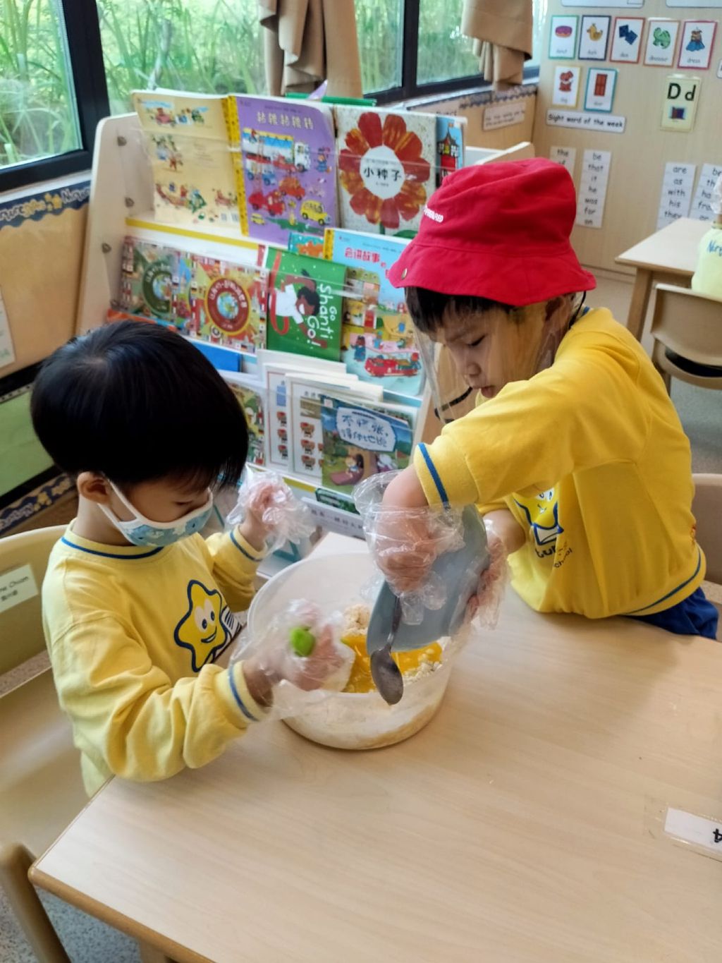 Showing Kindness to Our Community: Project Mask & Muffins for Migrant Workers! Expanding our horizon to touch lives of those who have impacted ours! — photo 17