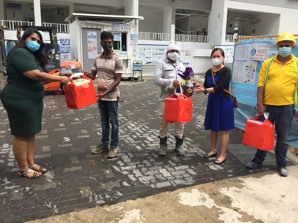 Showing Kindness to Our Community: Project Mask & Muffins for Migrant Workers! Expanding our horizon to touch lives of those who have impacted ours! — photo 5