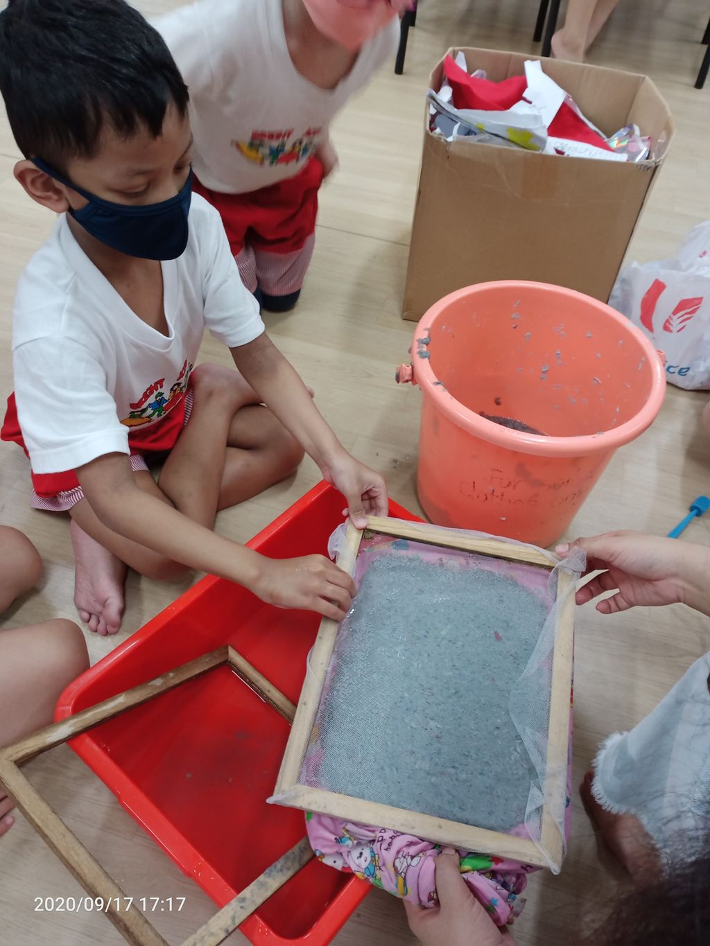 Upcycling our papers! — photo 1