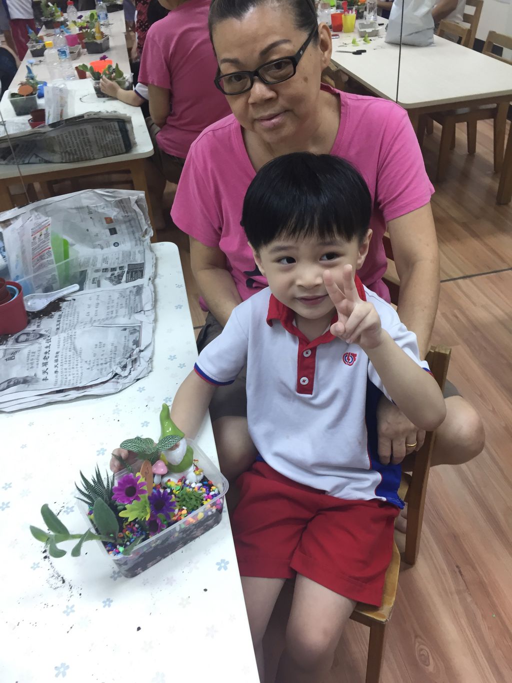 Pcf Sparkletots Preschool @ Jalan Kayu Blk 517/520 Inhouse Seed Germination and Terrarium Making Workshop as Parent-Child Bonding — photo 12
