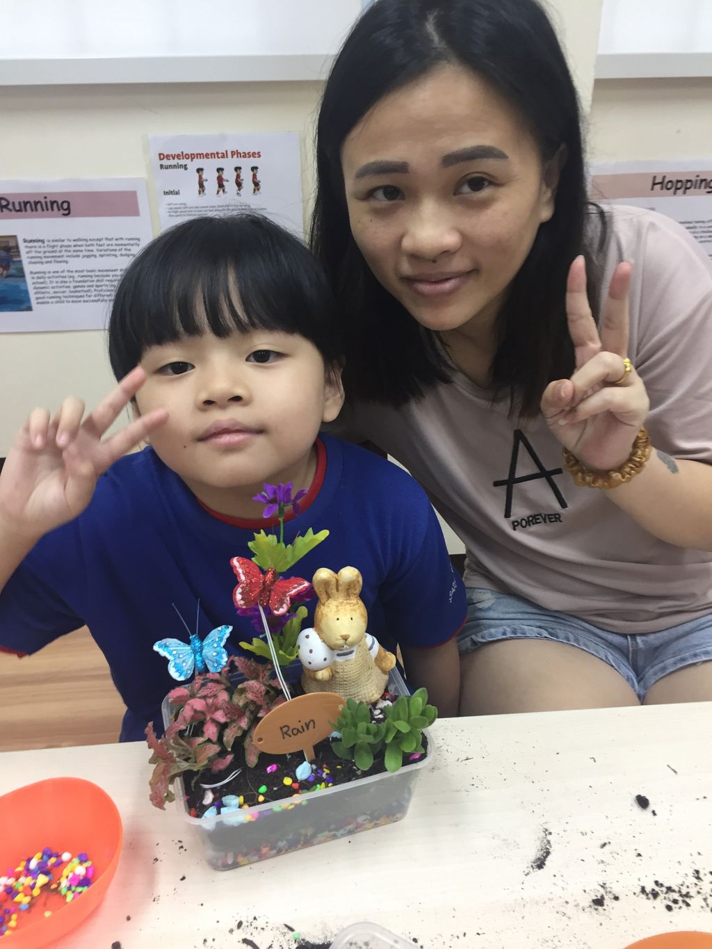 Pcf Sparkletots Preschool @ Jalan Kayu Blk 517/520 Inhouse Seed Germination and Terrarium Making Workshop as Parent-Child Bonding — photo 17