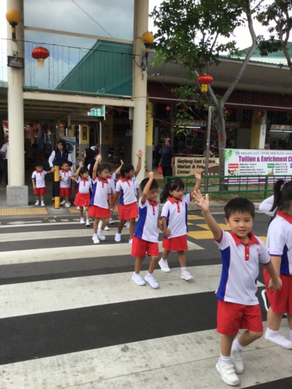 SSDB 2020 (#ColourfulCultures @ Mac): Neighbourhood Walk — photo 1