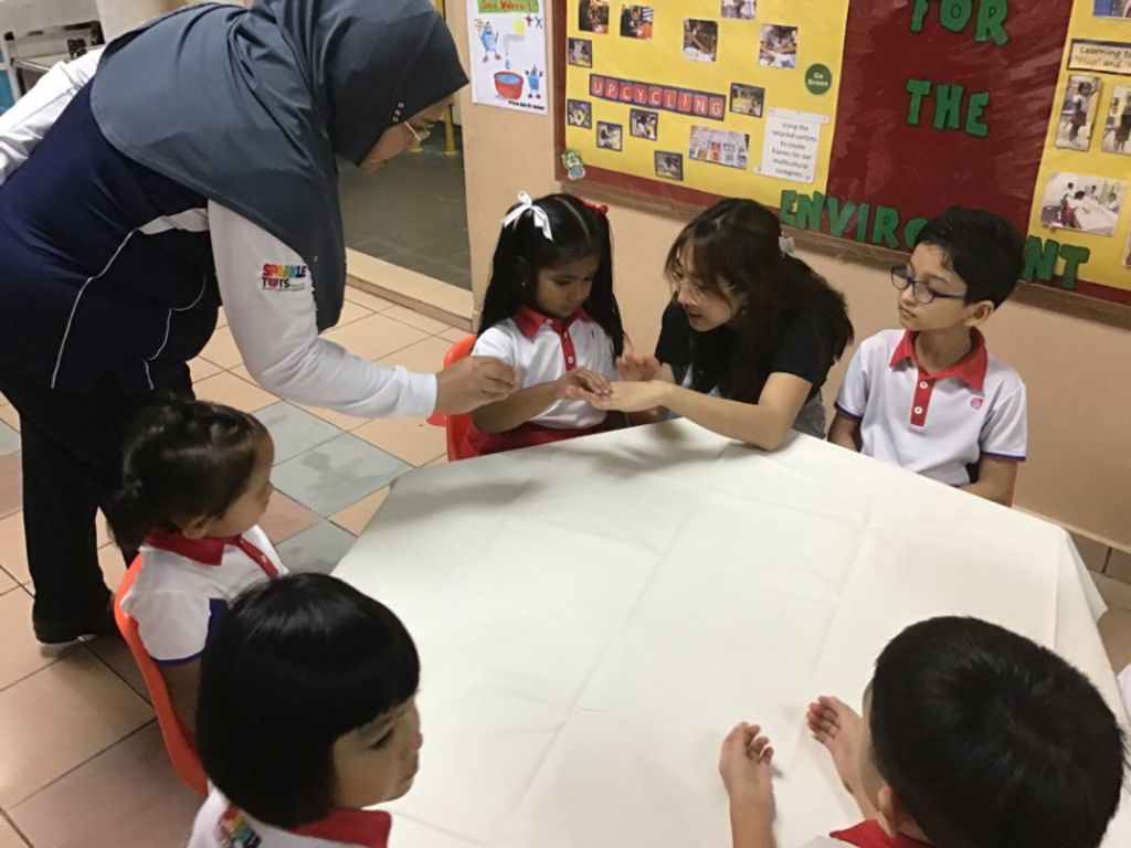 SSDB 2020 (#ColourfulCultures@Mac): Fun with Pottery Making — photo 1