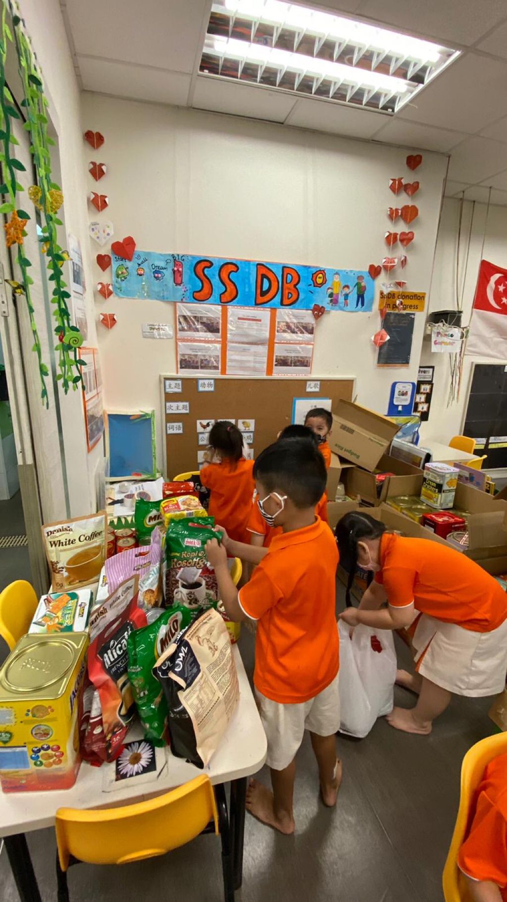 Start Small Dream Big (SSDB): Food contributions from parents to the elderly — photo 3