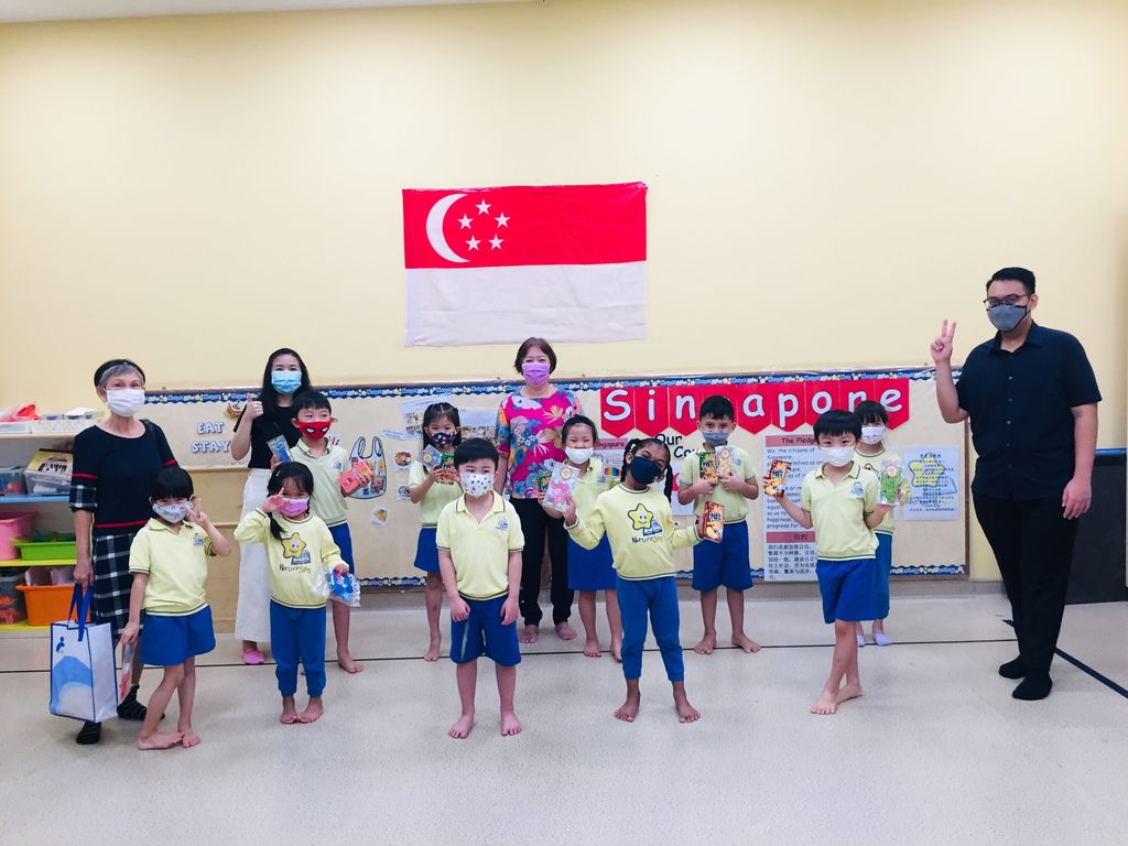 Stars experiencing the beauty of intergenerational bonding by Seniors from MindCARE Integrated Service Centre❤️ — photo 7