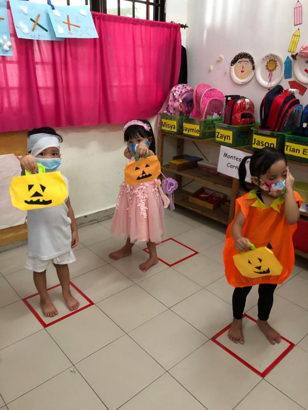 Halloween: COVID19 style — photo 2