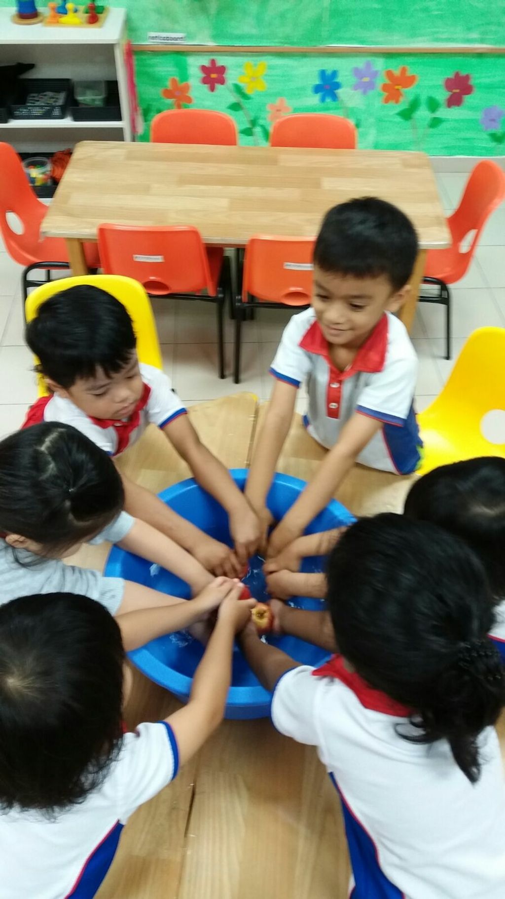 Water Rationing in School — photo 2