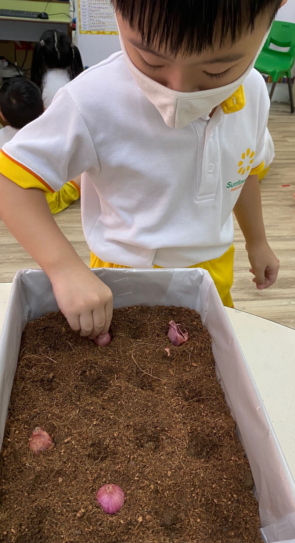 SSDB: Gardening and Water Conservation with Sunflower Preschool @ Punggol Field Walk — photo 4