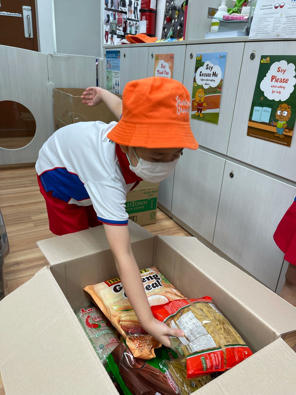 SSDB PROJECT 2021: FOOD IS LOVE COLLABORATING WITH THE COMMUNITY TO RAISE AWARENESS ABOUT FOOD INSECURITY AND FOOD WASTAGE — photo 6